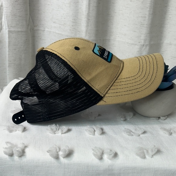 Free Country Khaki and Black Mountain Patch Cap - Picture 3 of 4